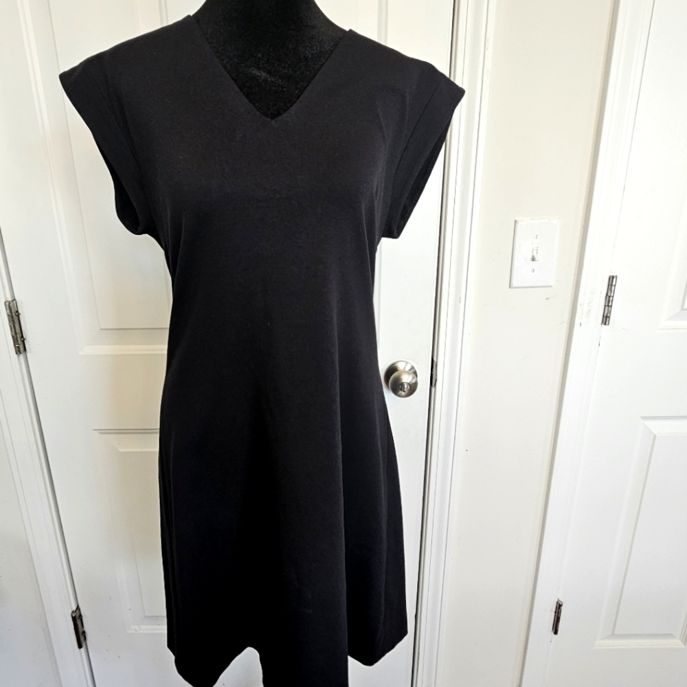 Kate Spade little black dress with gold zipper size 8 black Academia